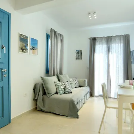 E&i Lefkes Paros Appartamento
