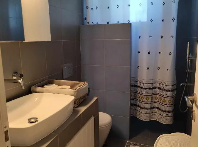 E&i Lefkes Paros Apartamento